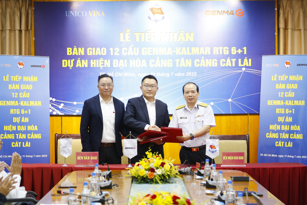 12臺GENMA品牌輪胎吊成功交付丨獲越南當?shù)孛襟w廣泛關(guān)注(圖1) 12臺GENMA品牌輪胎吊成功交付丨獲越南當?shù)孛襟w廣泛關(guān)注(圖1)